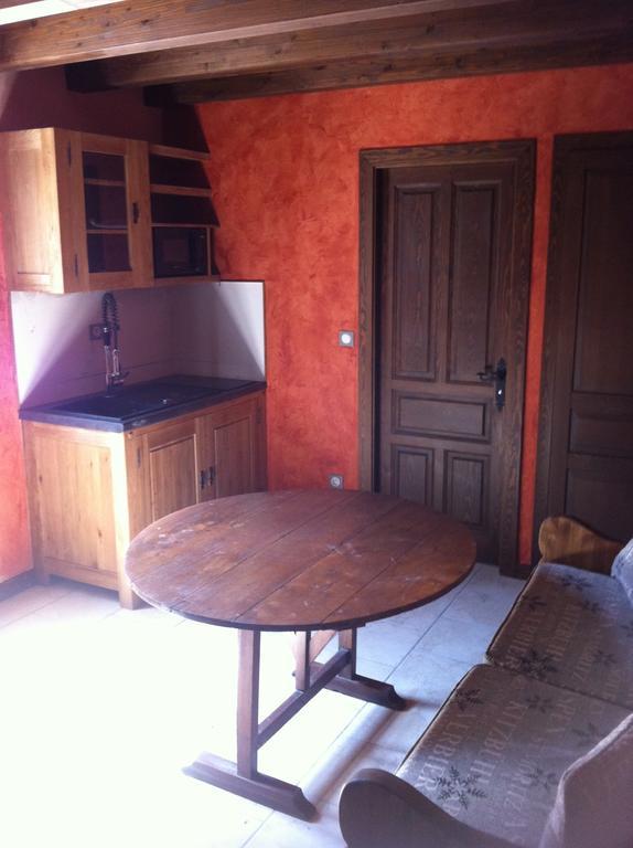 Gites Au Chant Des Marmites Saint-Lary-Soulan Quarto foto